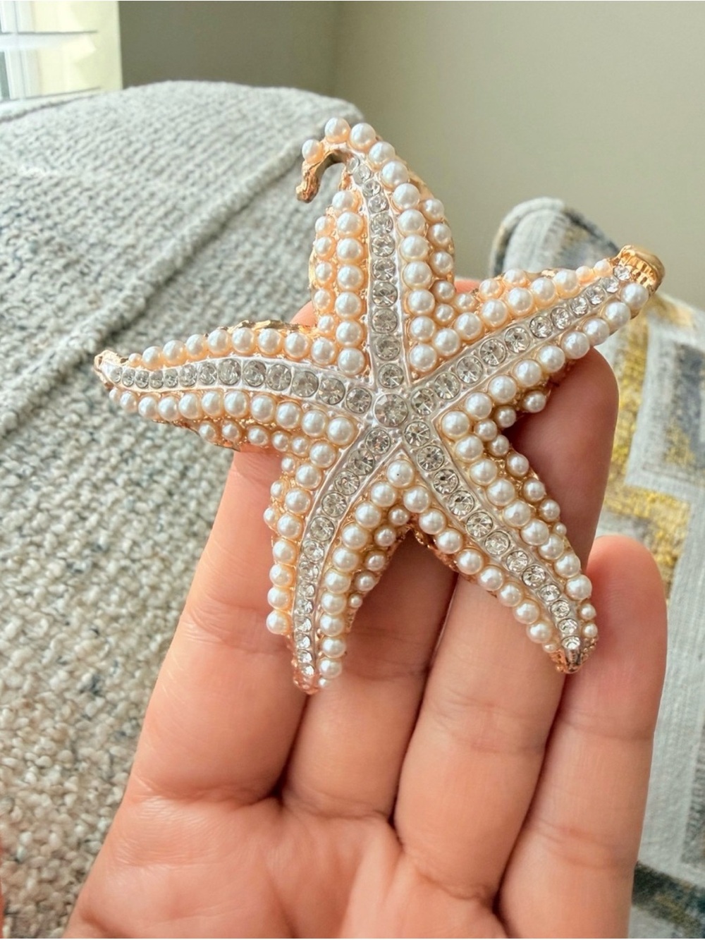 Pearl & Crystal Starfish Pin Brooch - Picture 2 of 3
